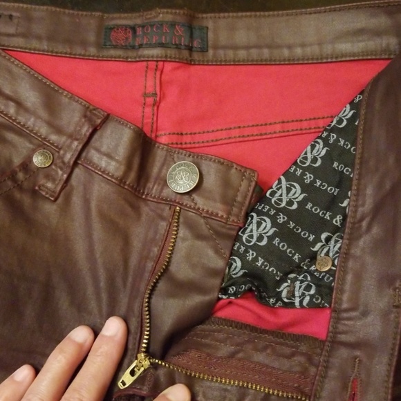 Rock & Republic Oxblood Jeans - Picture 5 of 5